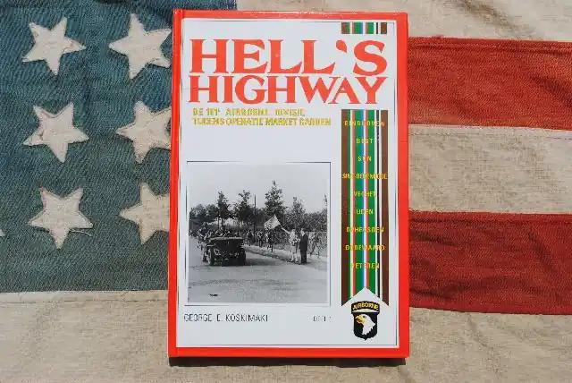 Fabrieksprijs Kempem pers 90-70427-93-1 HELL‘S HIGHWAY ‘101st Airborne Divisie tijdens operatie Market Garden‘ part 1